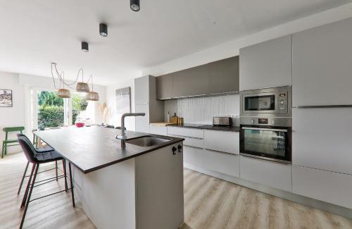 Arzon Casa | À 250m de la plage - Grande maison pour 8
