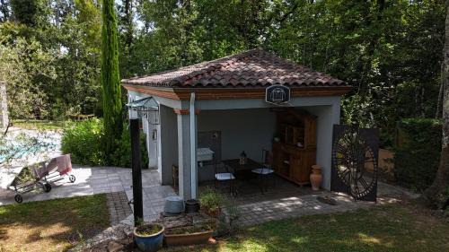 Moissac Cama Y Desayuno | À l ombre des chênes