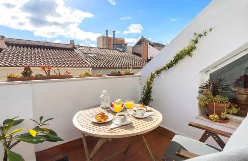 Ensanche Centro Apartamento | ÁTICO amplio y luminoso SOHO (Barrio de las Artes)