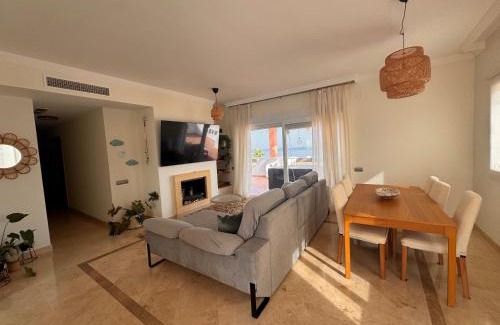 San Roque Apartamento | Ático con vistas al mar y terraza