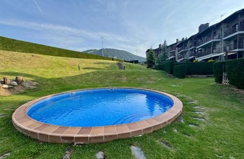 La Molina Cama Y Desayuno | Ático duplex a pie de pistas de esquí