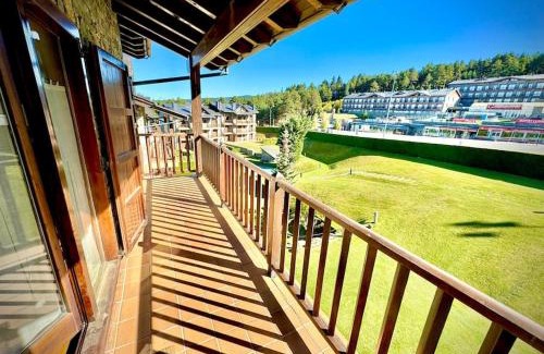 La Molina Cama Y Desayuno | Ático duplex a pie de pistas de esquí