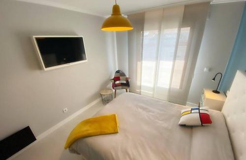 Vilagarcía de Arousa Apartamento | ÁTICO MONET - Arte y cielo frente al parque con río y junto al mar