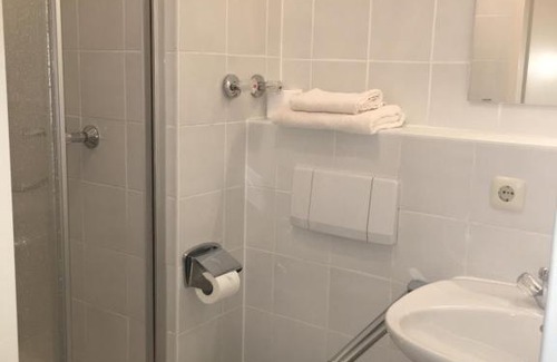 Aystetten Hotel | Çınar Hirsch Hotel & Restaurant