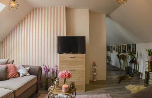 Edeleny Apartamento | Édes Udvarház