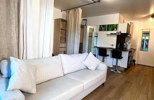 La Bocca Nord Apartamento | Évasion à Deux. Domaine Prestigieux. Jacuzzi & Parking Privés, Piscine Golf