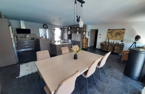 Bon-Encontre Casa | Évasion au Sud-Ouest : Villa de Charme avec Piscine, Proche Nature et Loisir