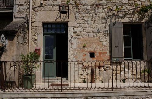 Roquecor Cama Y Desayuno | Òli - chambre d'hôtes coeur de village à Roquecor, 2 personnes