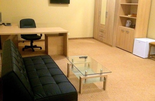 Kurna Hotel | Üksik Rüütel