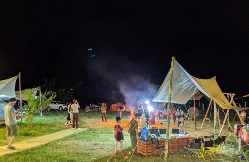 Vi Xuyen Cabina | Đồi Gió Homestay & Campsite