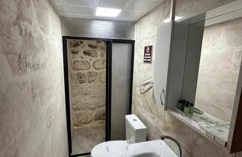 Midyat Cama Y Desayuno | Şahmeran Otel Cafe Restoran