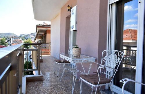 Kastoria Apartamento | Κεντρικό και ευρύχωρο οροφοδιαμέρισμα