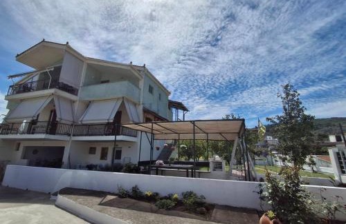 Istiaia-Aidipsos Apartamento | Νέος Πύργος Family Home