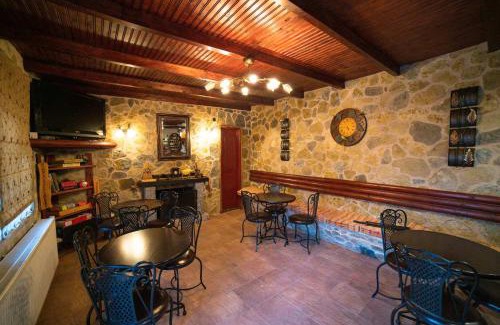 Valtesiniko Casa | Ξενώνας Θόλος Βαλτεσινίκο