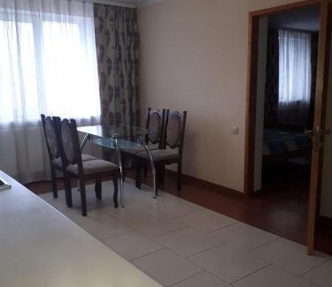 Odessa Apartamento | Апартаменти 100 кв.м на Шота Руставелі