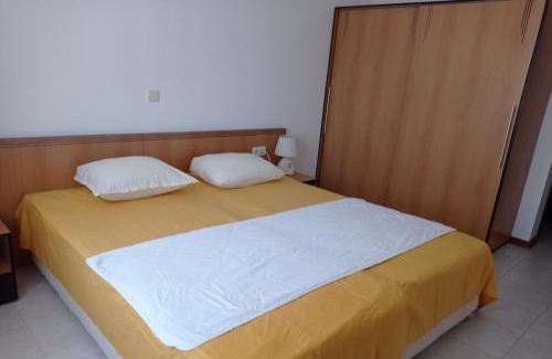Chernomorets Apartamento | Апартамент Къмпинг Градина