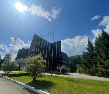 Manyava Apartamento | Апарт-готель Синьогора