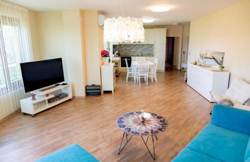 Kavarna Apartamento | Ваканционен апартамент Делфин 14 Holiday Apartment Dolphin 14