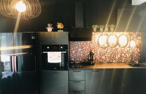 Chernomorets Apartamento | Вила ОмниЯ