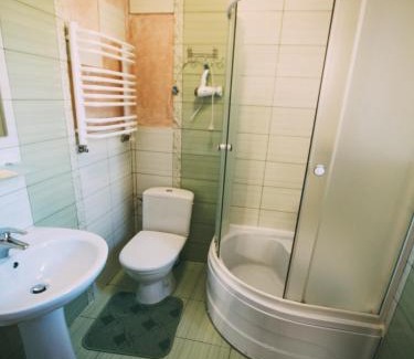 Vorokhta Hotel | Готель Добрій