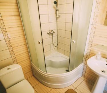 Vorokhta Hotel | Готель Добрій