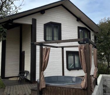 Mizhhirya Casa | Гія в Баню