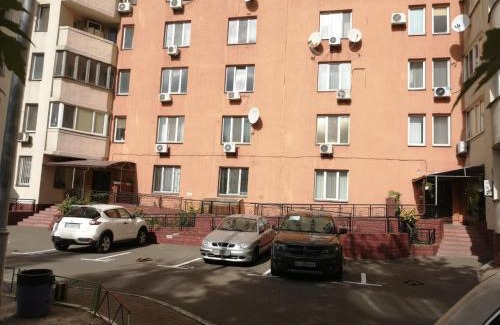 Holosiivskyj Apartamento | Двухуровневая на Лобановского