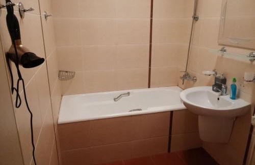 Holosiivskyj Apartamento | Двухуровневая на Лобановского
