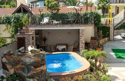 Golubye Dali Casa | "Династия" в Адлере