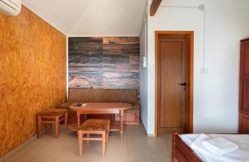 Svoge Cabina | Елата