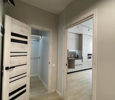 Ternopil Apartamento | Квартира в парку біля озера, 10 хв до центра, 1км