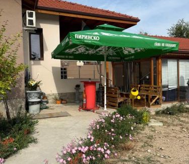 Dolna Mitropoliya Casa | Квартири ЦЕНТРАЛ