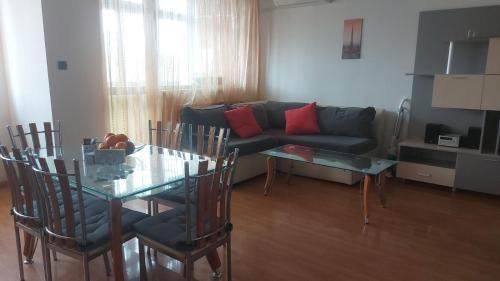 Ruse Center Apartamento | Константин Иречек10