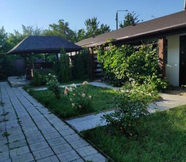 Dzerzhyns'kyi District Apartamento | Коттедж Науки 65