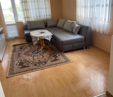 Parvenets Apartamento | Къща Бети самостоятелни апартаменти с двор край Пловдив