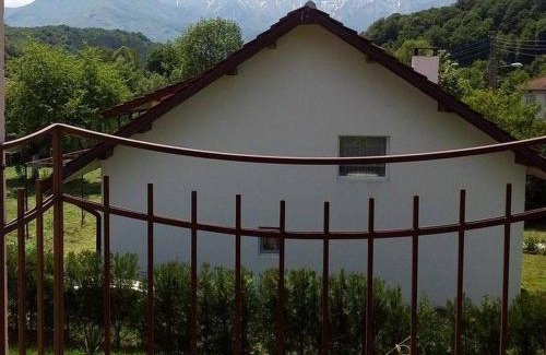 Apriltsi Casa | Къща за гости "Край Реките"