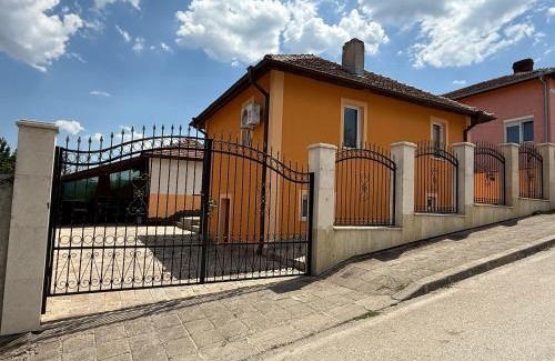 Belogradchik Casa | Къща за гости Леон