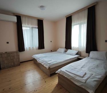 Lyaskovo Casa | Къща за гости Савана, Пловдив, летище Пловдив, Ягодово