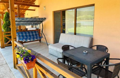 Sapareva Banya Casa | Къщи за гости “Планински Рай” Mountain Paradise
