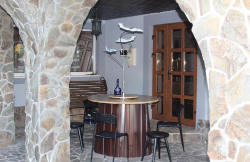 Palyanytsya Cabina | Кімната з диваном