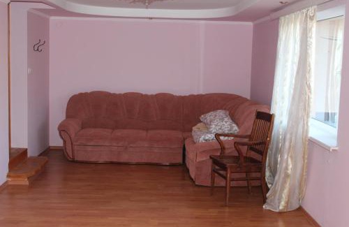 Palyanytsya Cabina | Кімната з диваном