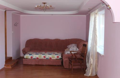 Palyanytsya Cabina | Кімната з диваном