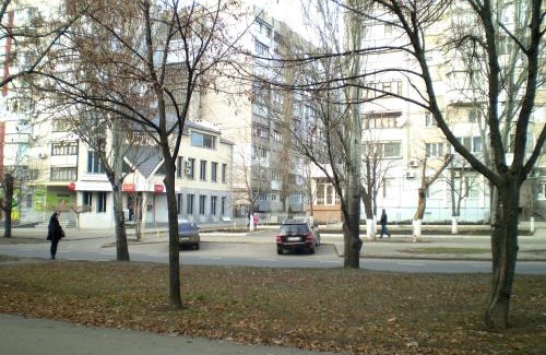 Mykolaiv Apartamento | МИНИ СТУДИЯ проспект Центральный 124А, WI-FI, 1 диван 3 этаж 9 этажного дома