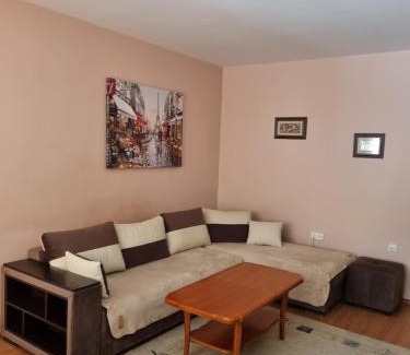Pomorie Apartamento | Нашето място