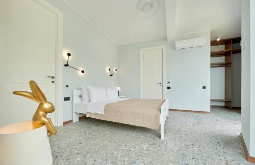 Becici Apartamento | Панорамная квартира на первой линии моря Skyline Resort, Becici, Budva