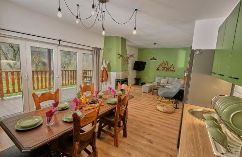 Ribaritsa Casa | Пе́трови Вили