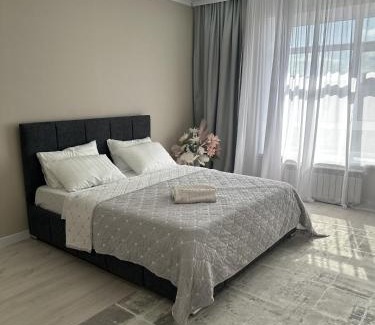 Kokshetau Apartamento | ПОЛНОЦЕННАЯ ТРЕХКОМНАТНаЯ ЛЮКС