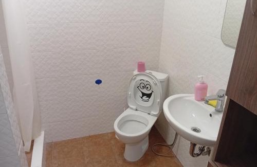 Yuzhne Apartamento | Посуточно возле моря м Южне