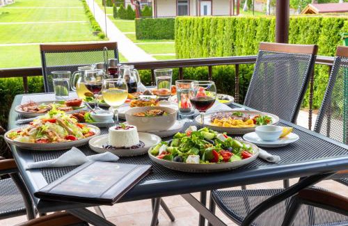 Vurshets Hotel | Почивен комплекс Минкови бани