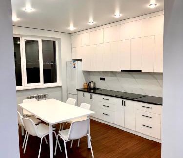 Almaty Apartamento | Просторная 3-комнатная квартира 70 м кв в ЖК Elaman, посуточно и почасовой